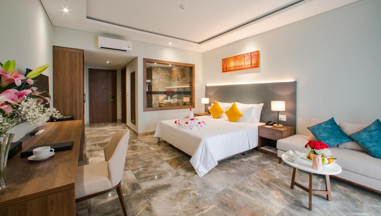 Phu Thang Grand Hotel Duc Hoa Exterior foto