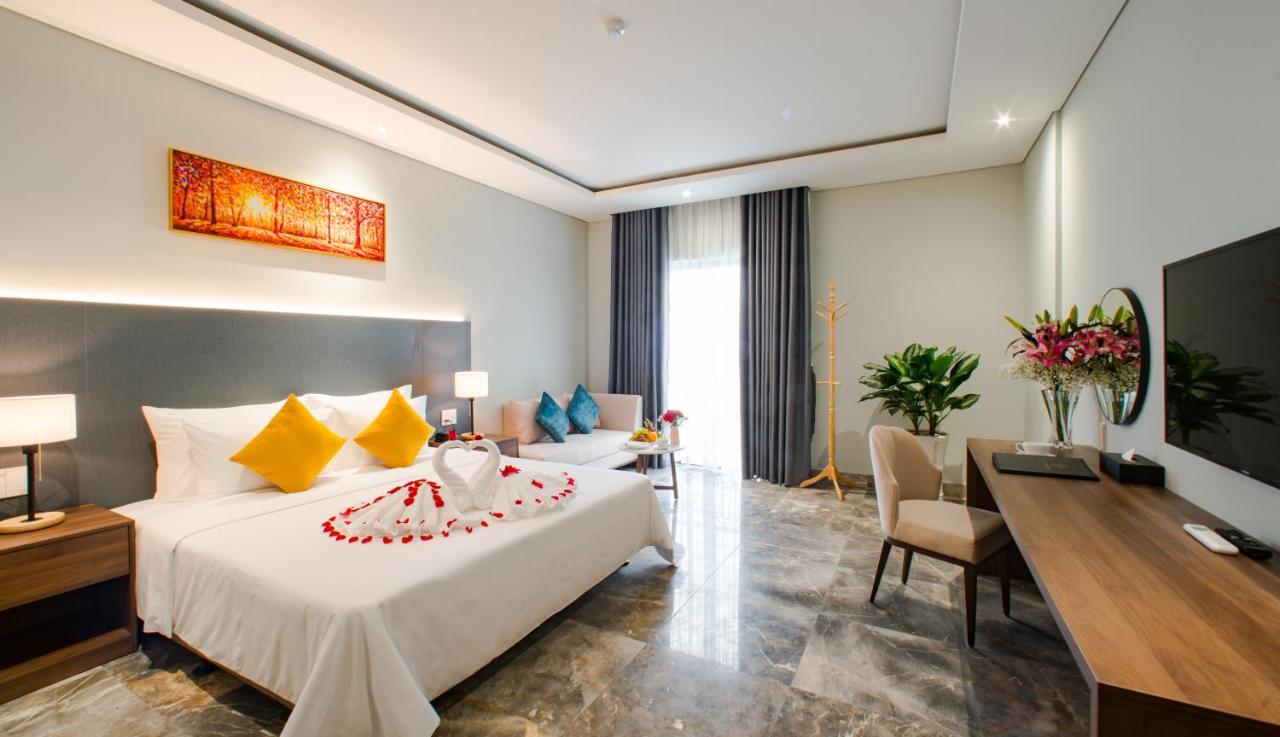 Phu Thang Grand Hotel Duc Hoa Exterior foto